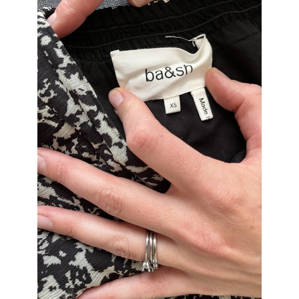 Women's Skirt Ba&sh Size 0 Animal Print Ruffle Hem Side Zip Midi Skirt Black XS - Picture 3 of 9